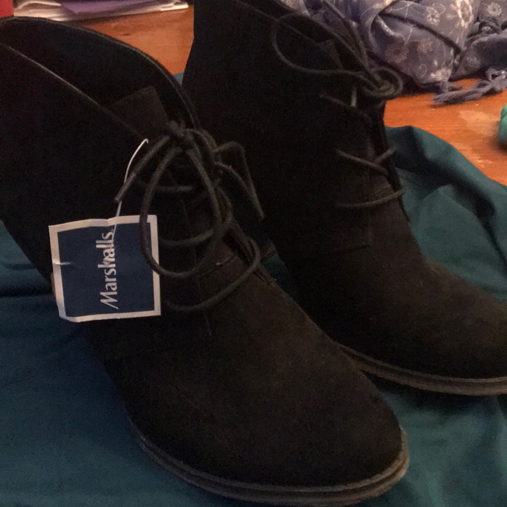 Black shoes